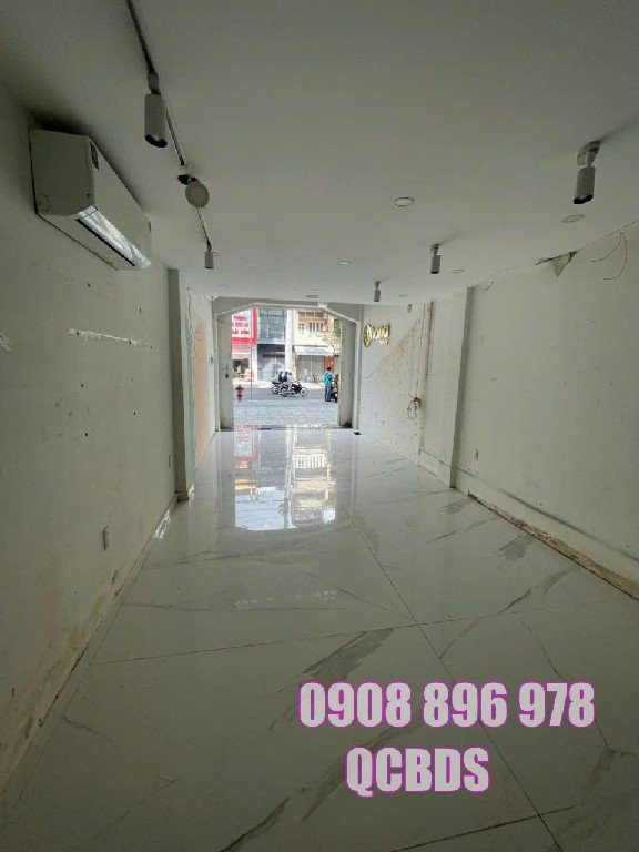 Bán nhà 24 Lý Thường Kiệt Phường 7 Quận 10 72 Hẻm thông ra các trục đường lớn của căn bán nhà 24 Lý Thường Kiệt Phường 7 Quận 10.