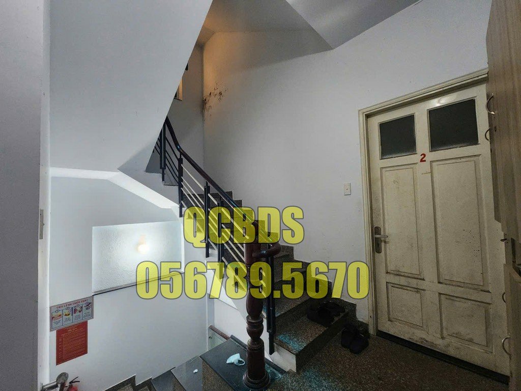 Bán nhà 266/82/50 Tô Hiến Thành Quận 10 - 100 mét vuông 5 lầu 41 266 82 50 to hien thanh ban cong tang 3.jpg