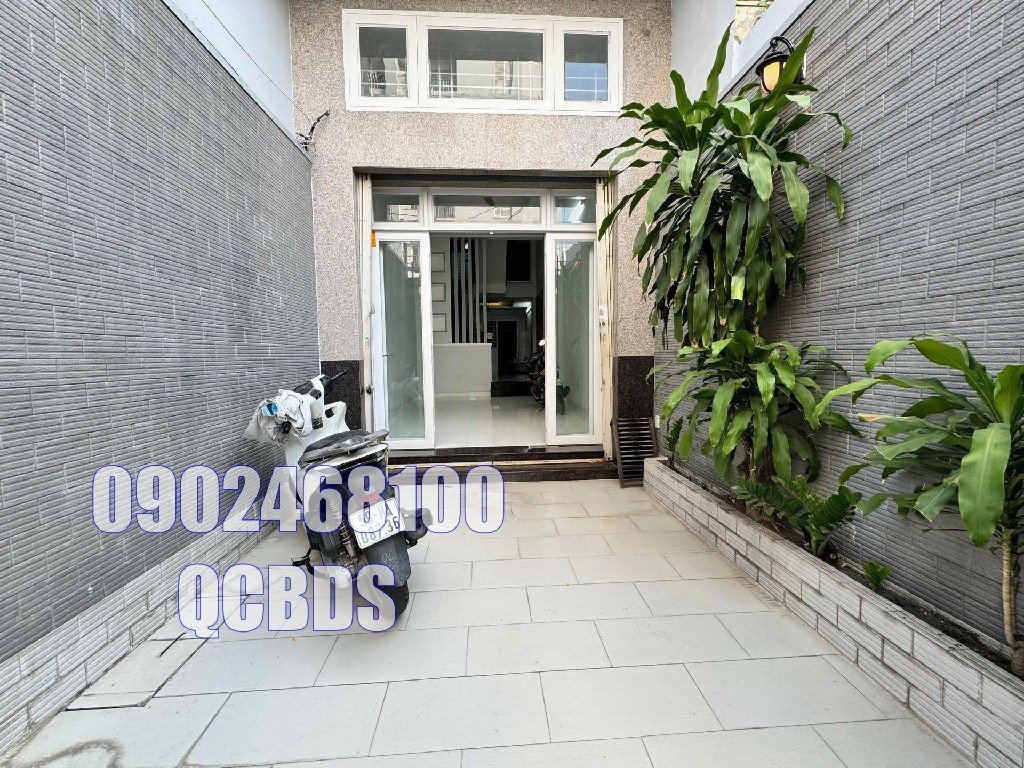 Bán nhà 343/46 Tô Hiến Thành Quận 10 - 66 mét vuông 4 lầu 68 343 46 to hien thanh cau thang da hoa cuong.jpg