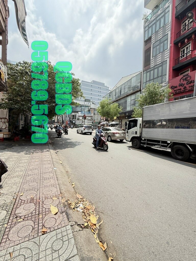Bán nhà 140 Cao Thắng Quận 10 - 34 mét vuông 4 lầu 70 ban nha quan 10 140 cao thang via he 5m.jpg rotated