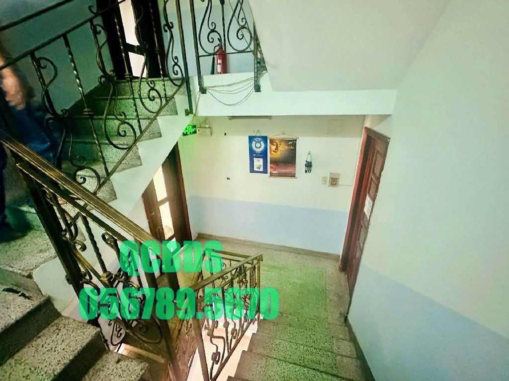 Bán nhà 58/7B Đồng Nai Quận 10 - 93 mét vuông 5 lầu 82 ban nha quan 10 tang tret gara xe may rong.jpg