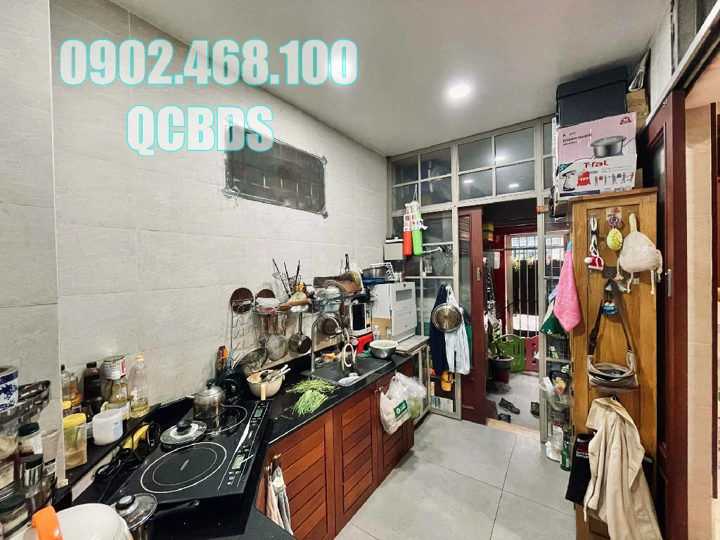 Bán nhà hẻm 131/47 Tô Hiến Thành Quận 10 - 45 mét vuông 3 lầu 30 131 47 to hien thanh bai do xe oto.jpg