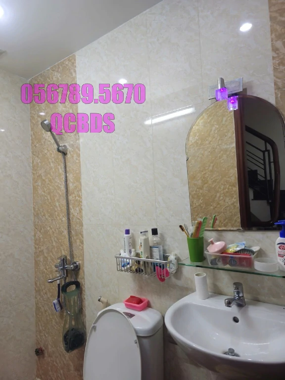 Bán nhà 343/2E Tô Hiến Thành Quận 10 - 35 mét vuông 5 lầu 84 343 to hien thanh khoang cach bai xe oto.jpg