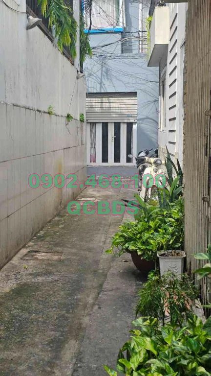 Bán nhà 46/2B Nguyễn Chí Thanh Quận 10 - 62 mét vuông 1 lầu 32 46 2b nguyen chi thanh phuong vuon lai phong ngu 2.jpg