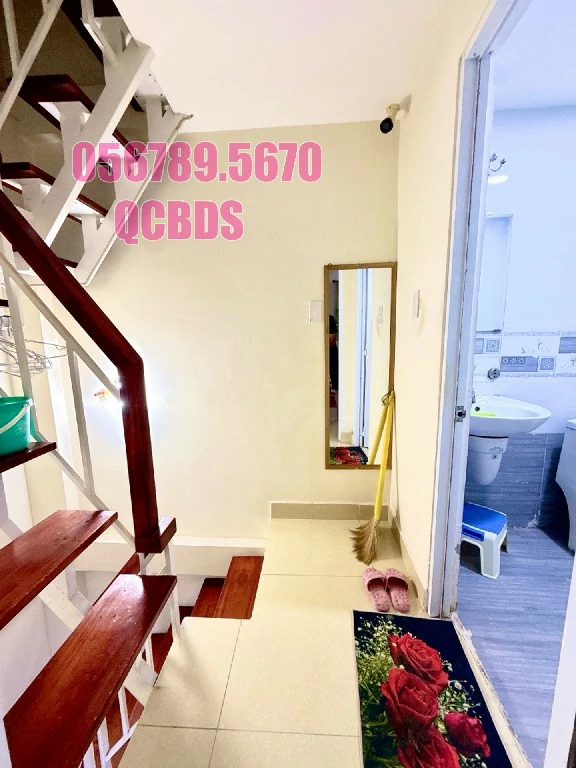 Bán nhà 601/20/10 CMT8 Quận 10 - 25 mét vuông 3 lầu 42 601 20 10 cmt8 cau thang khung cot.jpg