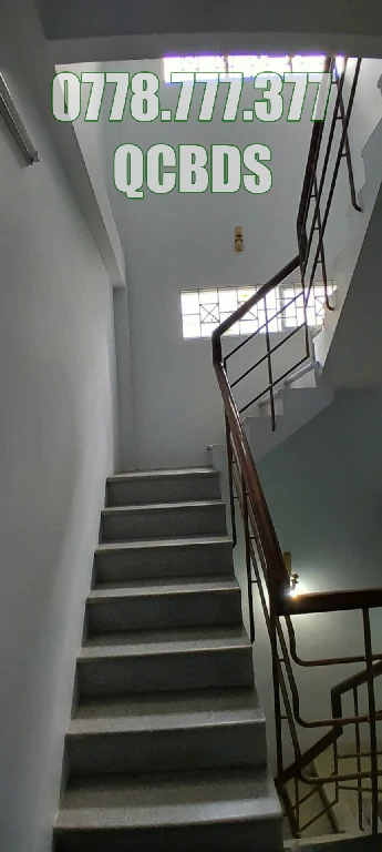 Bán nhà hẻm 400/11 Ngô Gia Tự Quận 10 - 47 mét vuông 4 lầu 23 Phong khach tang tret trai dai theo chieu sau 12.5m sang sua thoang mat tai can mua nha Ngo Gia Tu