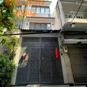 Bán nhà 105H/39 Hồ Thị Kỷ Quận 10 - 46 mét vuông 4 lầu