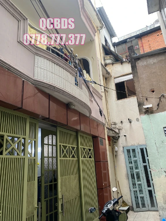 Bán nhà 165/21 3 Tháng 2 Quận 10 - 43 mét vuông 2 lầu 49 ban nha 165 21 3 thang 2 quan 10 mat tien.jpg