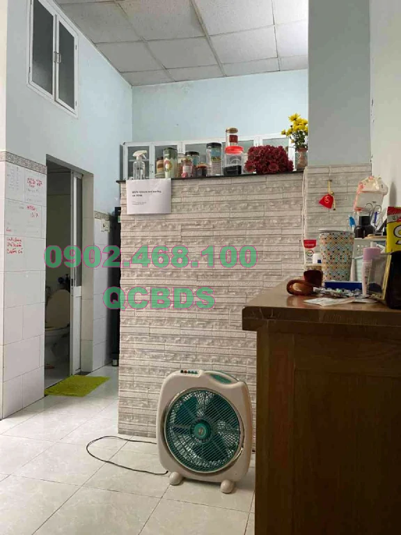 Bán nhà 46/2B Nguyễn Chí Thanh Quận 10 - 62 mét vuông 1 lầu 30 ban nha 46 2b nguyen chi thanh quan 10 mat tien.jpg