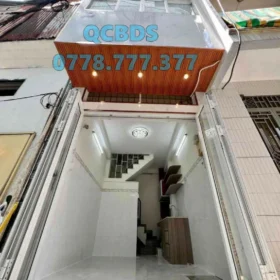 Bán nhà 384/99/15A Lý Thái Tổ Quận 10 - 13 mét vuông 3 lầu