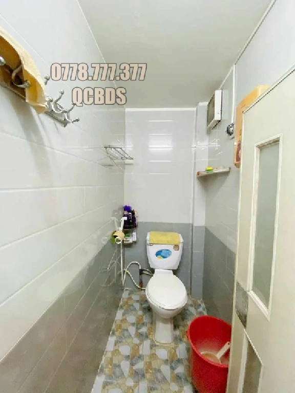 Bán nhà 268/33 Nguyễn Tiểu La Quận 10 - 45 mét vuông 3 lầu 55 ban nha quan 10 ban cong mat tien don gio.jpg