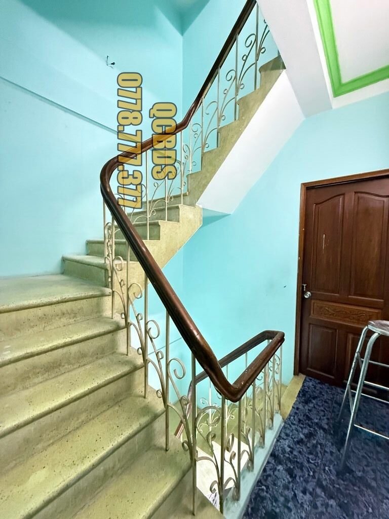 Bán nhà 60 Nguyễn Giản Thanh Quận 10 - 62 mét vuông 4 lầu 71 ban nha quan 10 mat thoang ben canh 8m.jpg rotated