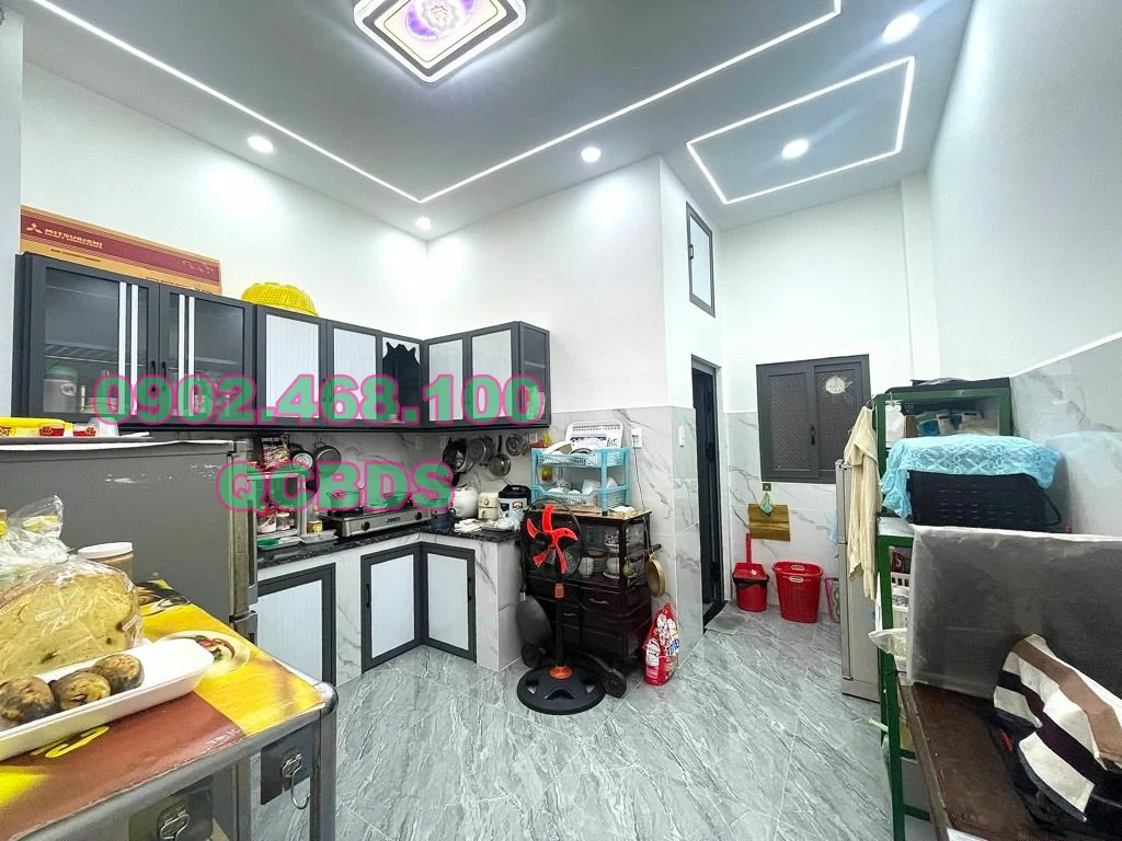 Bán nhà 331/6 Lê Hồng Phong Quận 10 - 43 mét vuông 4 lầu 42 ban nha quan 10 phong ve sinh hien dai.jpg