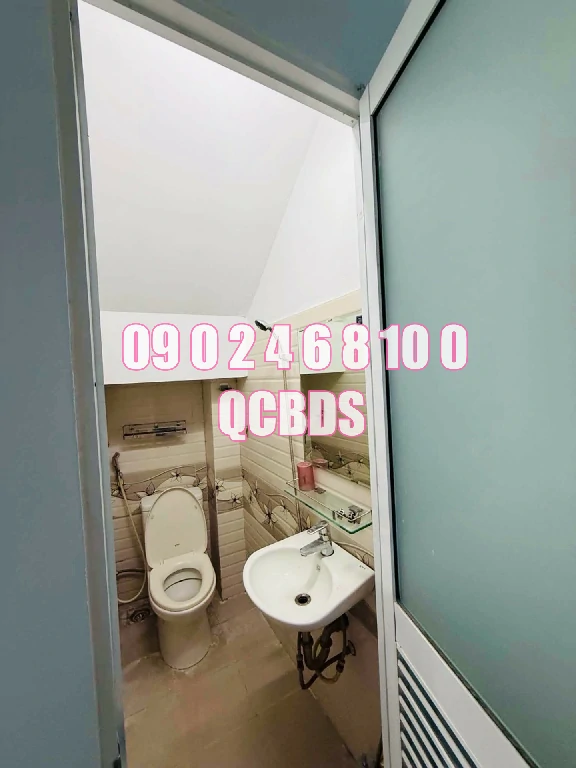 Bán nhà hẻm 344/9 Nguyễn Duy Dương Quận 10 - 36 mét vuông 2 lầu 43 hem 344 nguyen duy duong quan 10 loi vao nha.jpg