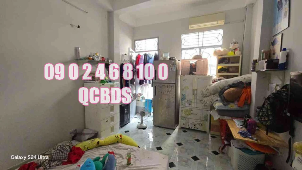 Bán nhà 462/46 Nguyễn Tri Phương Quận 10 - 23 mét vuông 4 lầu 37 mua nha nguyen tri phuong phong khach.jpg